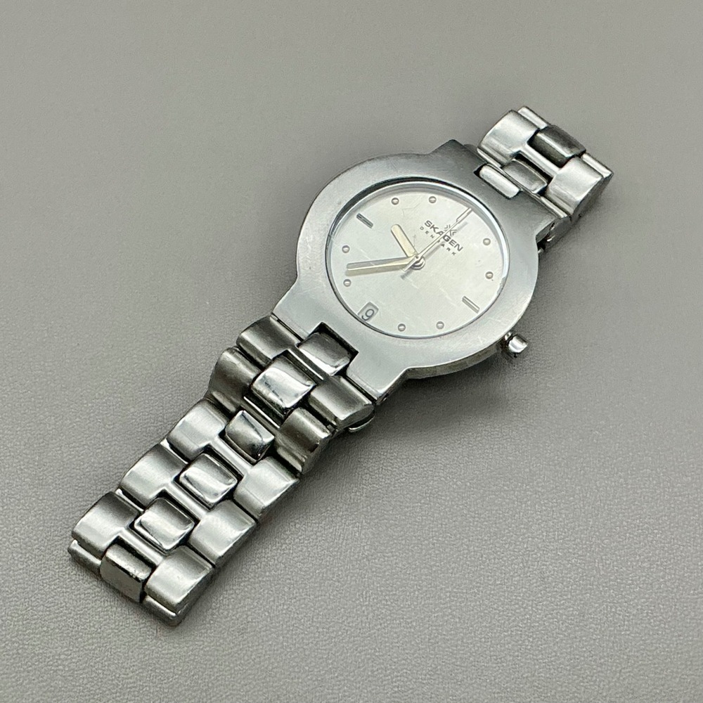 Skagen Watch Women's 236LSX Silver Stainless Steel Date 34mm NEW BATTERY
